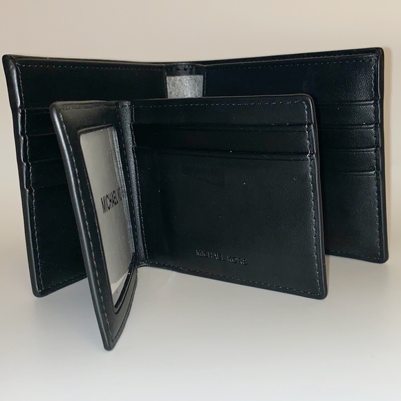 Michael Kors Harrison Leather Wallet w/Passcase - Picture 4 of 8